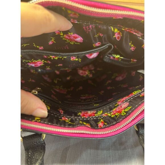 Betsey Johnson Purse - Picture 6 of 8